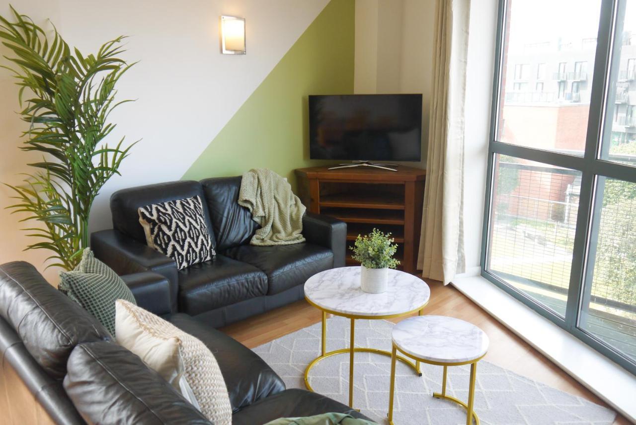 Perfect For Relocation & Business- Near Hospital Lejlighed Sheffield Eksteriør billede